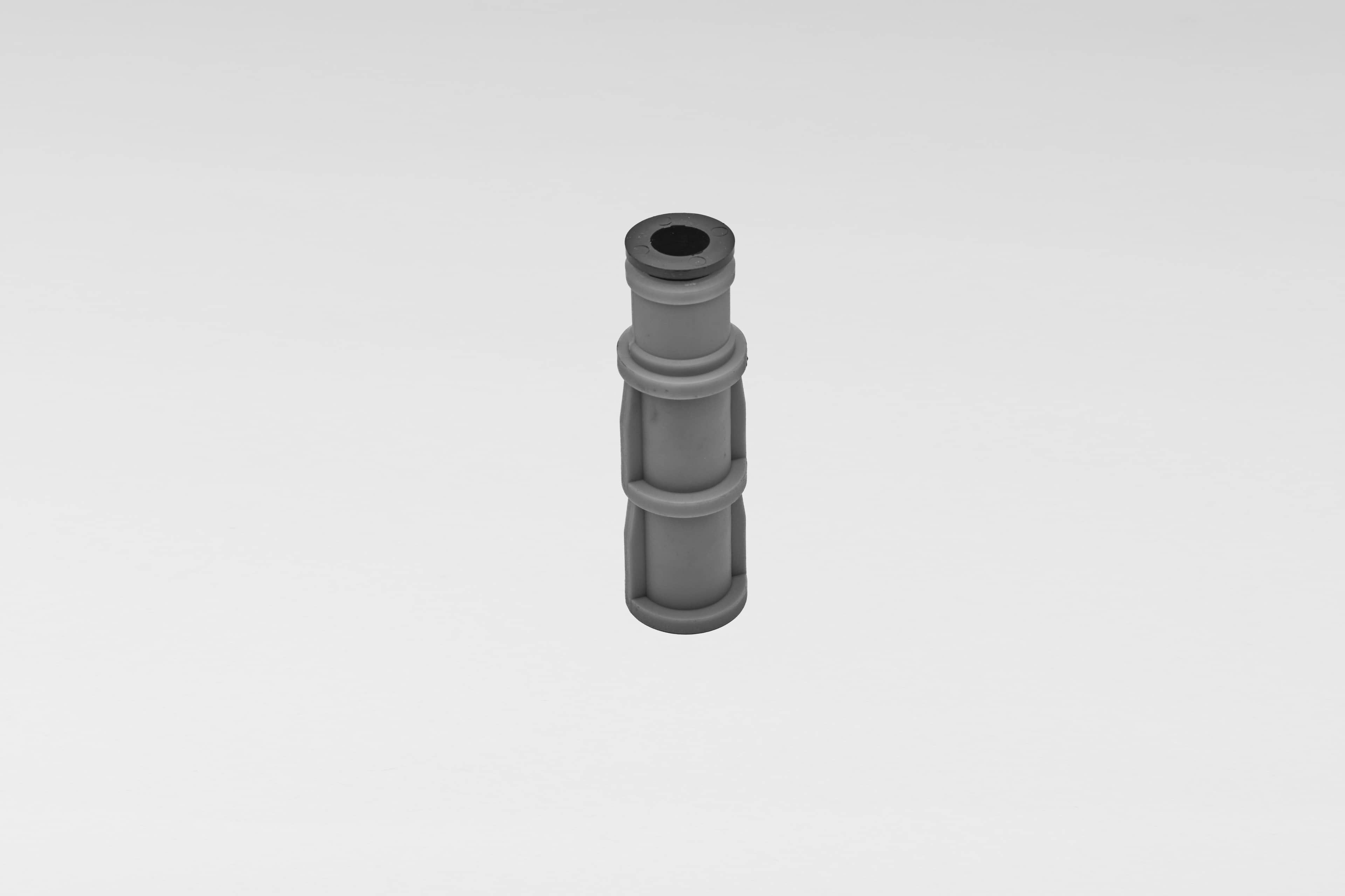 Gwintowana tuleja z plastiku z dyblem gwoździowym